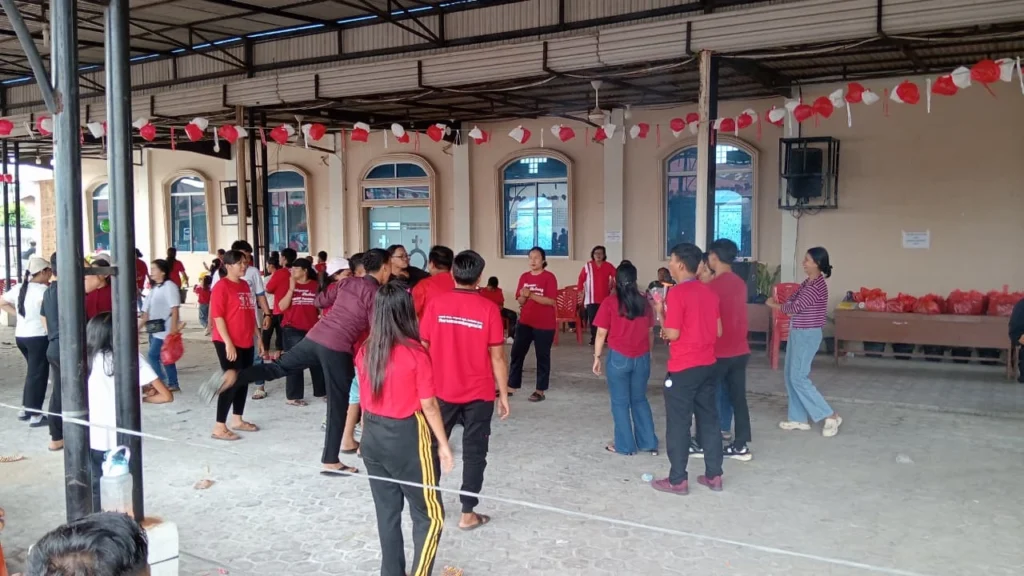 Perayaan HUT RI ke-80 di HKBP Perawang - Kategorial Naposobulung